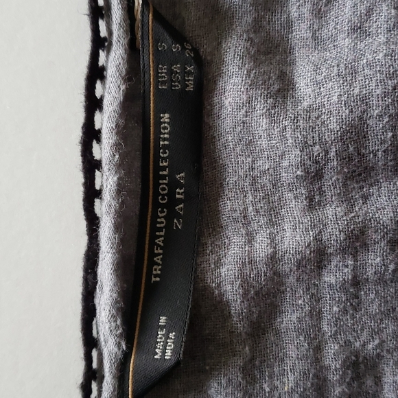 Zara Trafaluc Long Sleeve Gray Blouse Size S Long Sleeve Keyhole Tie Lightweight - Picture 3 of 6